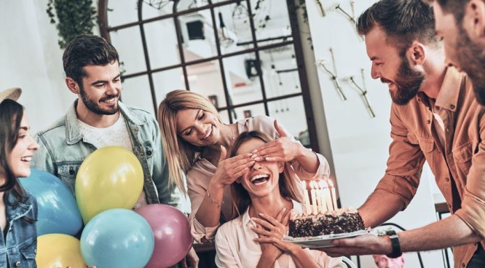 250+ Free Birthday Greetings From the Funniest to the Most Original