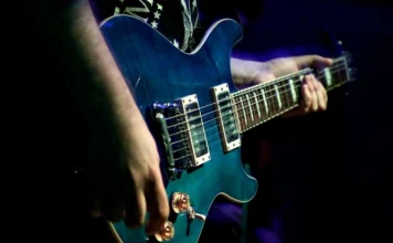 12 easy guitar songs