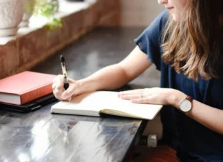 15 Spanish writers that will surprise you