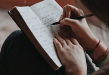 25 phrases of love from writers