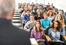 25 Phrases to Motivate College Students