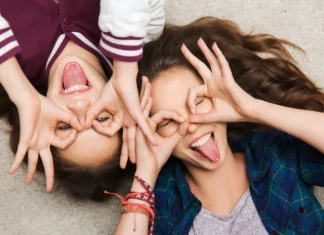 25 short condolence phrases for friends