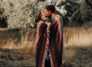 30 short love phrases for lovers and romantics