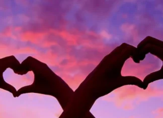 30 phrases of love from established writers