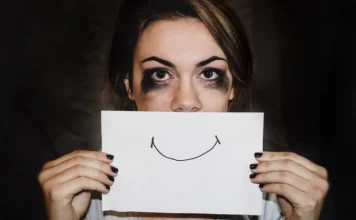 35 scary phrases to scare, get nervous and reflect