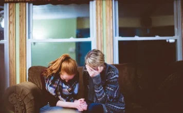 45 phrases to cheer up a friend who is sad