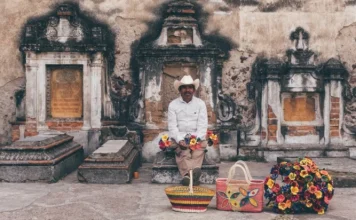50 short Mexican sayings and their meaning