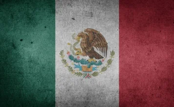 Flag of Mexico: history, colors and coat of arms