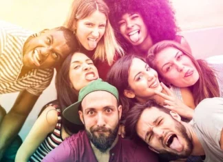 Funny phrases for friends and friends