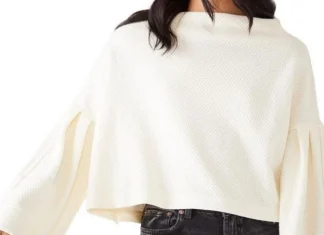 Cropped pullovers: what they are and how to combine them