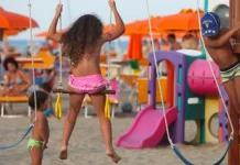 Holidays and children: the 10 rules of the pediatrician