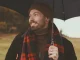 How to choose the right scarf: advice on color and size