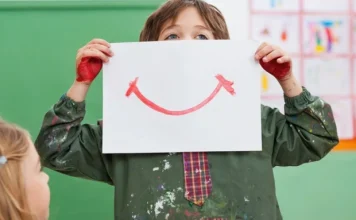 Learn while having fun: 8 educational games to play with your child