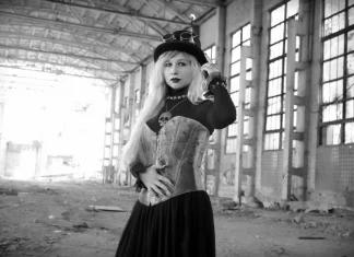 Punk style: fashion, history and culture