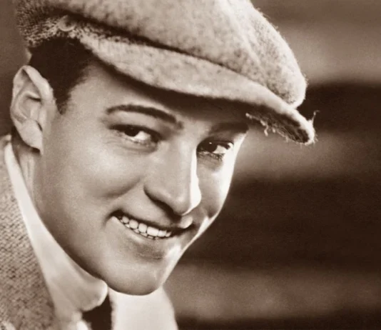 Rodolfo Valentino, biography of the actor of Italian origin