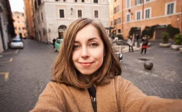 The perfect selfie: 7 tricks to become photogenic