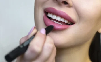 What does your makeup reveal about you (without your knowing it)?