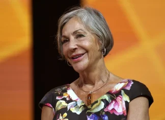 Who are the 10 richest women in the world and what they do