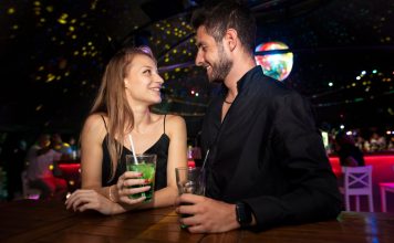 How to Find a Hookup: Fast, Safe, and Discreet